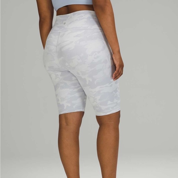 Lululemon Wunder Under Short 10" *Stained* - Picture 2 of 12